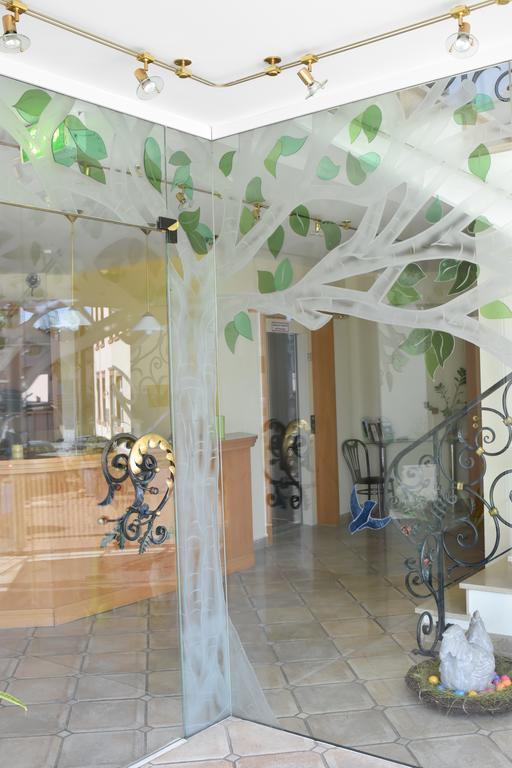 Landhotel Gillenfelder Hof Экстерьер фото